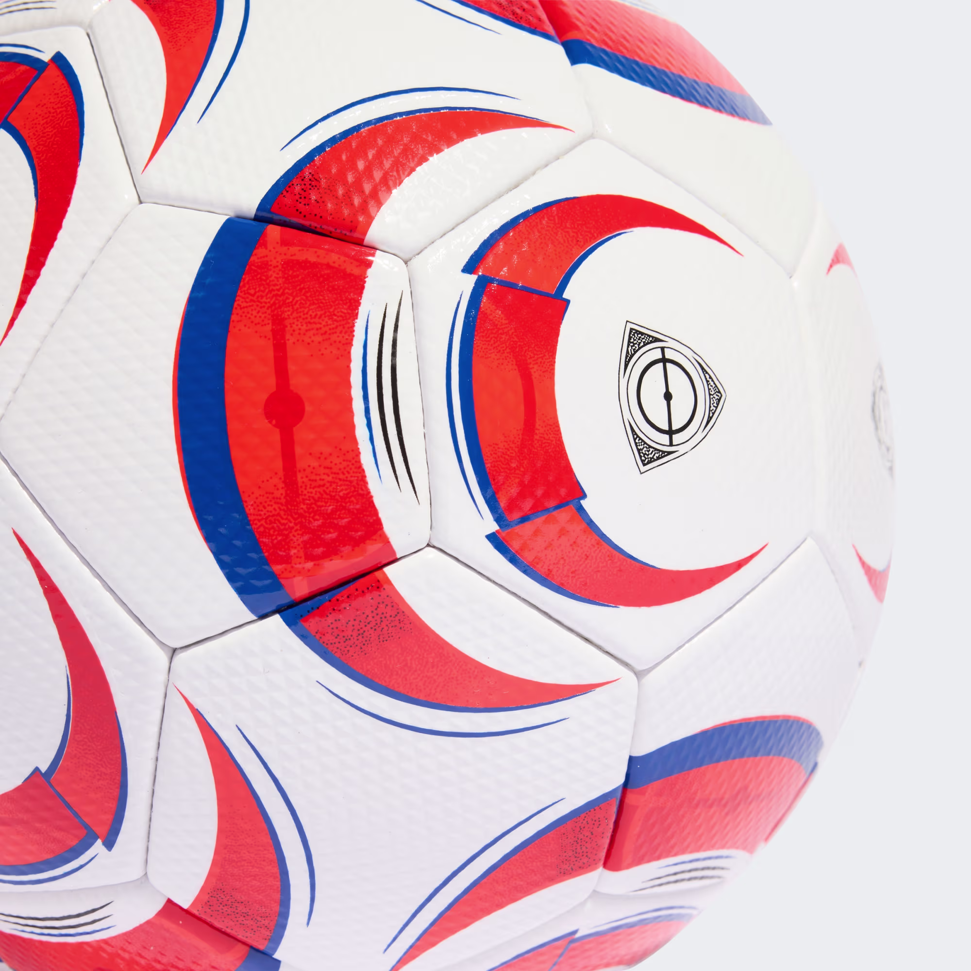 adidas Tiro Competition Fußball. Ab 10 Bälle gibt es einen Ballsack Gratis.