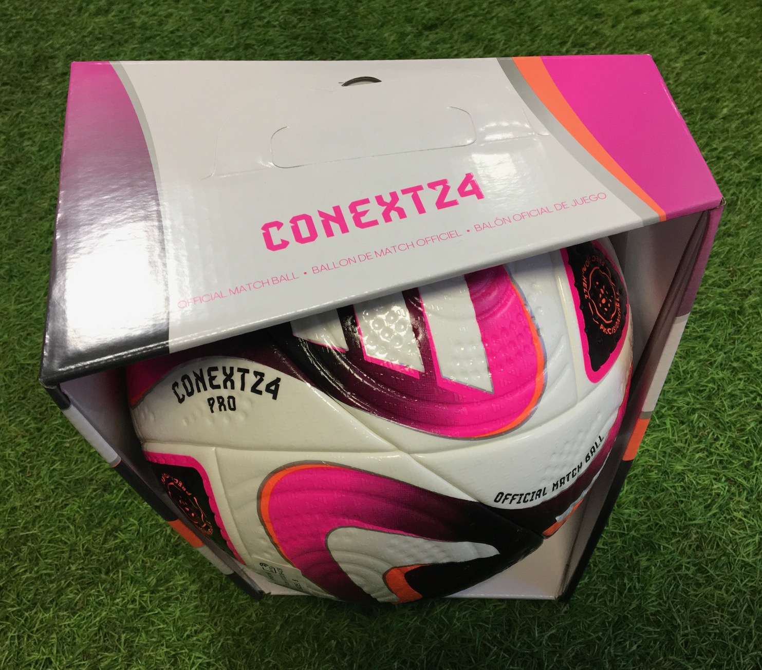 adidas Conext 24 Pro Spielball mit Geschenkbox